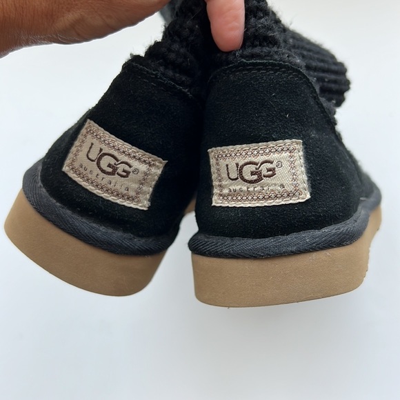 Ugg Cardigan Boot - Picture 2 of 11